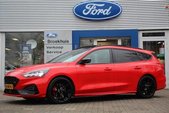 Ford Focus Wagon 2.3 EB 280PK ST-3 | PANODAK | PERFORMANCE | AFN. TREKHAAK | B&O | DEALER ONDERHOUDEN! | PARK SENS V+A | CAMERA | FULL LED