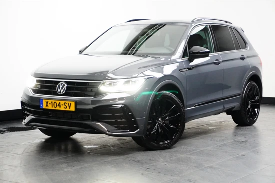 Volkswagen Tiguan 2.0 TSI DSG-7 190PK 4Motion R-Line | PANORAMADAK | TREKHAAK | BLACK STYLE | 20 INCH