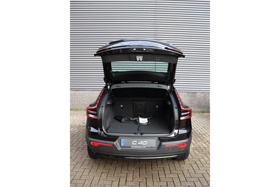 Volvo C40 RECHARGE EXTENDED RANGE PLUS *UIT VOORRAAD LEVERBAAR* ACTIEPRIJS € 52.950,-