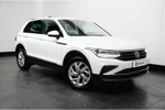 Volkswagen Tiguan 1.5 TSI DSG-7 150PK Life + | NAVI BY APP | TREKHAAK | CAMERA | STOELVERWARMIN | VELOURS