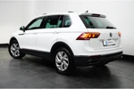 Volkswagen Tiguan 1.5 TSI DSG-7 150PK Life + | NAVI BY APP | TREKHAAK | CAMERA | STOELVERWARMIN | VELOURS