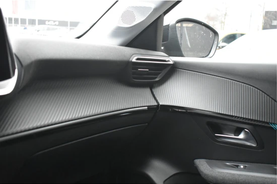 Peugeot 208 1.2 PureTech Style Pack 75pk VOORRAADACTIE! | Navigatie | Achteruitrijcamera | Full-LED | 16"LMV | Getint Glas | Cruise Control