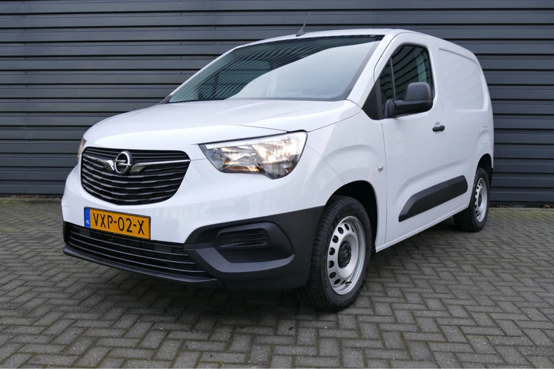 Opel Combo 1.5D 100PK L1LH1 STANDAARD / / NAVI / AIRCO / PDC / 2-ZTIS / DAB+ / BLUETOOTH / CRUISECONTROL / 1E EIGENAAR / NIEUWSTAAT !!