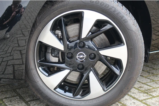 Opel Corsa GS-Line Electric 136PK | PDC achter | Achteruitrijcamera | Stoelverwarming | All Season