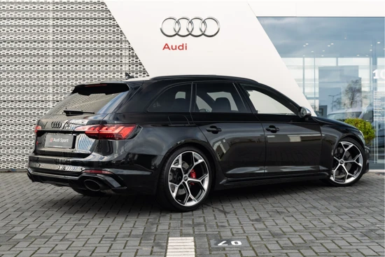 Audi RS4 Competition plus | Panorama dak | RS Sportuitlaat plus | 360 Camera | Comfort-key | Head-up | Assist. City & Park. | B&O