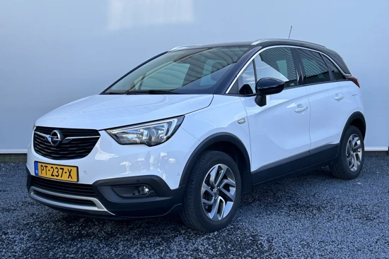 Opel Crossland 1.2 Turbo 110pk | AGR stoelen | Parkeercamera | Navigatie | Achterbank lengterichting verstelbaar | Parkeersensoren voor + achte