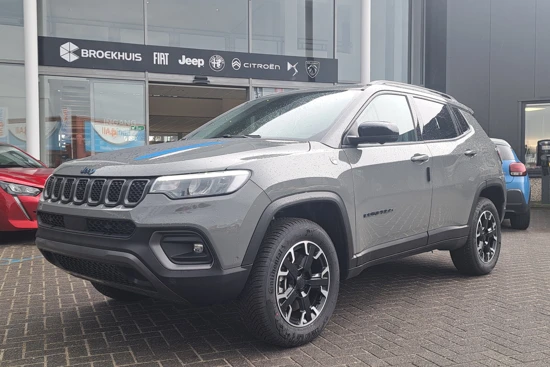 Jeep Compass 4xe 240 Plug-in Hybrid Electric Trailhawk