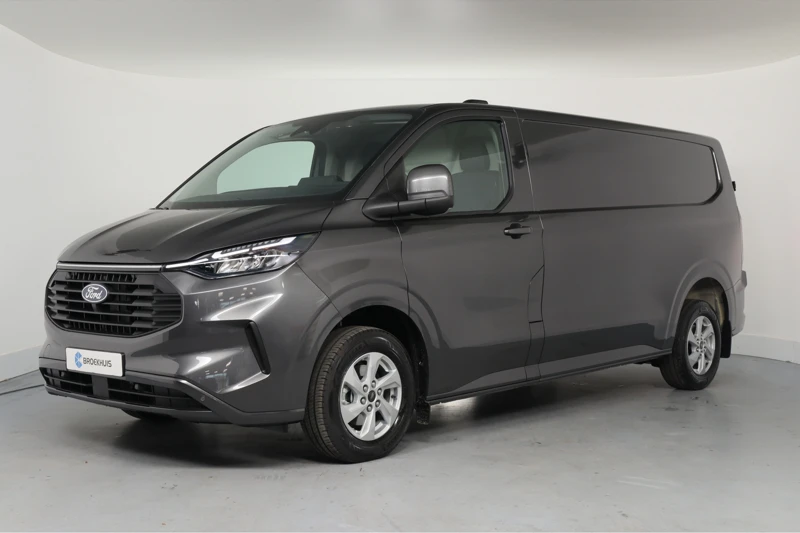 Ford Transit Custom 320 2.0 TDCI L2H1 Limited Automaat | Direct Leverbaar! | Trekhaak | LED | Camera | Clima | Keyless | Stoelverwarming | Cruise |