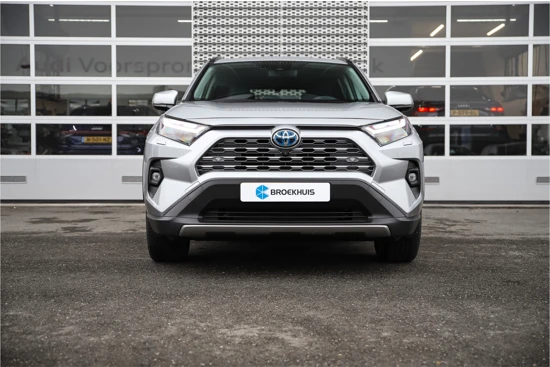 Toyota RAV4 2.5 Hybrid 222pk AWD AUTOMAAT Executive | Adaptive Cruise Control | 360* camera | Parkeersensoren v+a | Navigatie | LED dagrijve