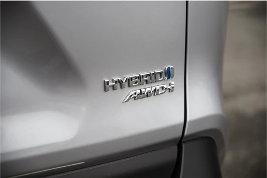 Toyota RAV4 2.5 Hybrid 222pk AWD AUTOMAAT Executive | Adaptive Cruise Control | 360* camera | Parkeersensoren v+a | Navigatie | LED dagrijve