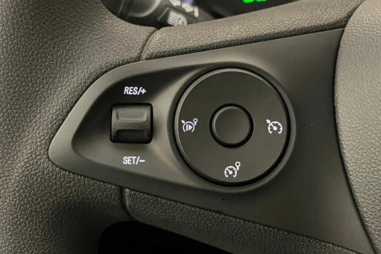 Opel Combo 1.5D 130 PK L2H1 | Camera | Navi by app | Cruise control | PDC | Bluetooth | DAB+ |