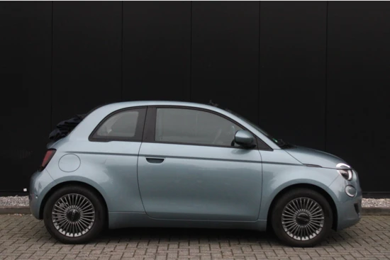 Fiat 500C Icon 42 kWh | CABRIOLET | NAVIGATIE | CAMERA | KEY-LESS | ADAPTIVE CRUISE