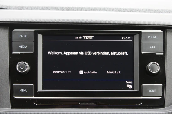 Volkswagen T-Cross 1.0 TSI Life | Apple Carplay | PDC v+a | Elektr.inklapbare spiegels | Trekhaak