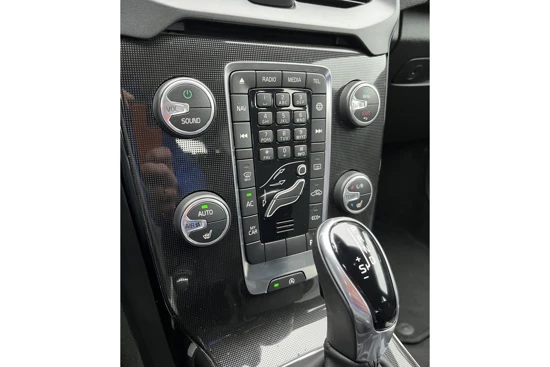 Volvo V40 Cross Country T3 Automaat Edition+ | Standkachel | Stoelverwarming | Navigatie