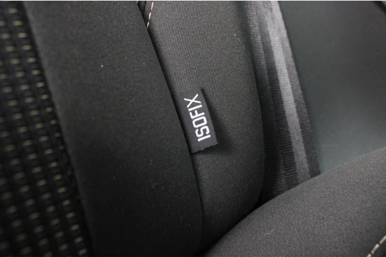 Ford Fiesta 1.0 100pk Titanium AUTOMAAT | COMPLEET | KEY-LESS | CLIMATE CONTROL