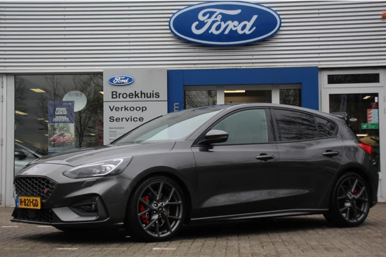 Ford Focus 2.3EB ST-3 280PK | PERFORMANCE PACK | RECARO | CAMERA | WINTERPACK | ADAPT. CRUISE | PRACHTIGE STAAT!