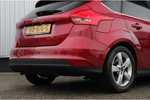 Ford Focus 1.0 125pk Titanium | Navigatie | Parkeersensoren V+A | Voorruitverwarming | Cruise Control | Achteru