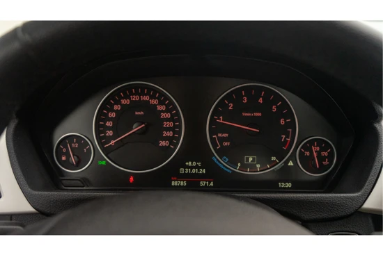 BMW 3 Serie EXECUTIVE 318i 136pk AUTOMAAT l NAVIGATIE l ALS NIEUW