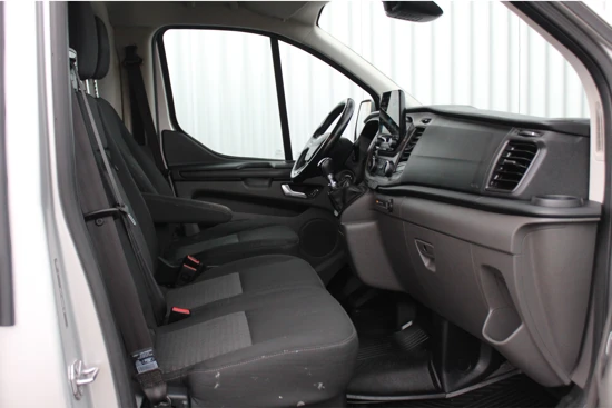 Ford Transit Custom 300 2.0 TDCI L2H1 Trend | Navigatie | Trekhaak | Imperiaal | Voorruitverwarming |