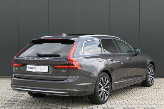 Volvo V90 B4 Inscription | Head-up display | Panoramadak | Harman/Kardon | 360° Camera | Memory-seats | Trekhaak