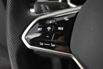 Volkswagen T-Roc 1.5 TSI R-Line 150pk | DSG/AUT | Adaptief cruise control | Airco | Stoelverwarming | Navigatie | App connect | R-Line int&exteri