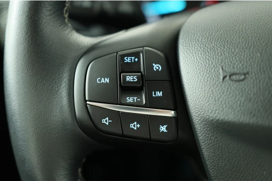 Ford Fiesta 1.0 EcoBoost 125pk Hybrid Titanium | Led | Climate control | Navigatiesysteem | Lichtmetalen velgen | Cruise Control | Lane assi
