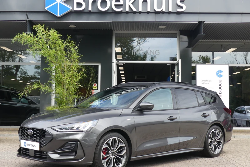 Ford Focus Wagon 1.0 EcoBoost 125PK Hybrid ST Line X | Panoramadak | Adapt cruise | Dode hoek detectie | 18"LMV | Winterpack | Kleur: Magne