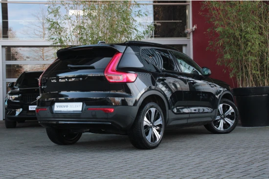 Volvo XC40 Recharge Plus 70 kWh | Pilot Assist | Camera | Keyless | Stuur/stoelverwarming