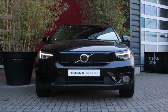 Volvo XC40 Recharge Plus 70 kWh | Pilot Assist | Camera | Keyless | Stuur/stoelverwarming