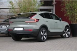 Volvo C40 Single Motor Core 69 kWh | Panoramadak | Stuur- en stoelverwarming | Warmtepomp | Achteruitrijcamera | DAB | Cruise Control | LE