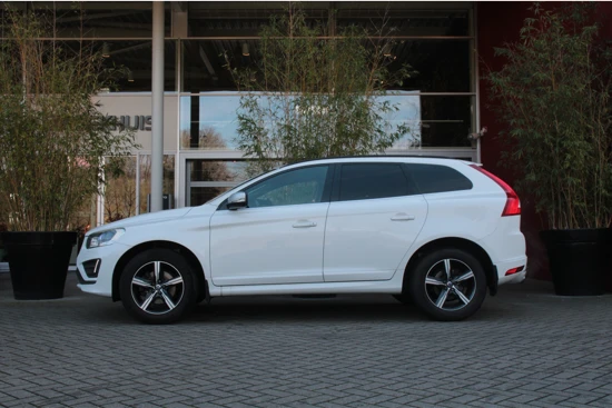 Volvo XC60 T5 245pk Automaat R-Design | Adaptive Cruise | BLIS | Trekhaak | Xenon