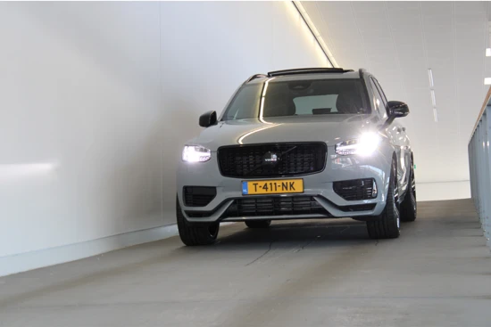 Volvo T8 T8 455PK Ultimate Dark | Full Option | HEICO | Selected Luchtvering | B&W Audio | Iso glas