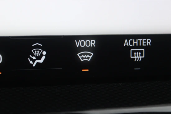 Ford Focus Wagon 1.0 Hybrid ST Line X | LEDEREN BEKLEDING | DAPTIVE CRUISE | B&O | PARKING PACK | WINTER PACK
