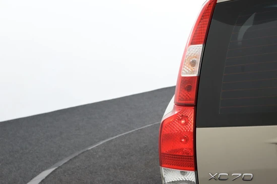 Volvo XC70 2.5 T Momentum youngtimer!