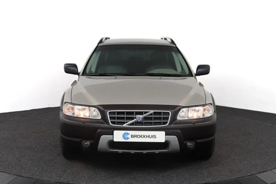 Volvo XC70 2.5 T Momentum youngtimer!