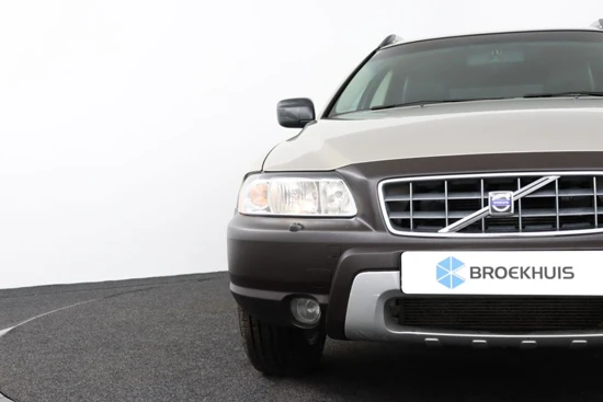 Volvo XC70 2.5 T Momentum youngtimer!