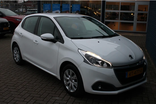 Peugeot 208 5drs 1.2 PureTech Blue Lion