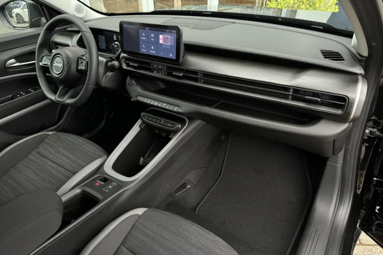 Jeep Avenger Longitude Business Pack 54kWh | €2.000,- SEPP | Sensoren Achter | Cruise Control | Carplay | Navi