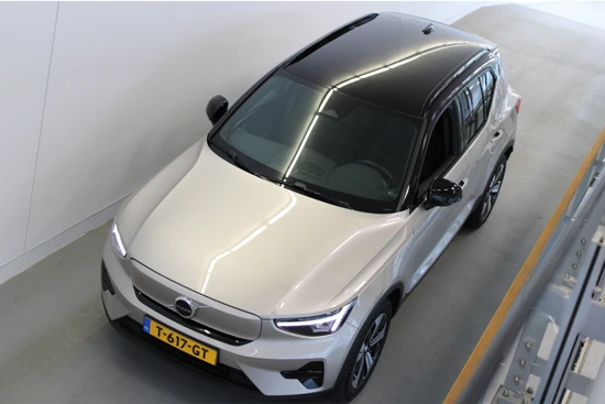 Volvo XC40 Recharge 231PK Core | Warmtepomp | Stoelverwarming | Getint Glas | All Season Banden