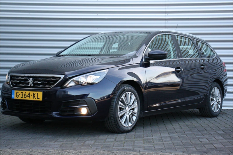 Peugeot 308 SW 1.2 PURETECH 110PK ALLURE / NAVI / LEDER / CLIMA / LED / PDC / 16" LMV / BLUETOOTH / CRUISECONTROL / 1E EIGENAAR / NIEUWSTAAT