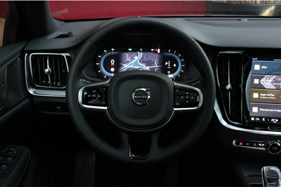 Volvo V60 B4 Plus Dark| Trekhaak | 360º Camera | Schuifdak | Harman/Kardon audio | Stuur- en stoelverwarming voor & achter | Adaptieve Cru