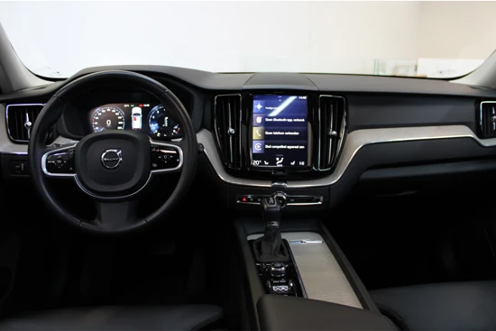 Volvo XC60 T5 254PK AWD Inscription | Panoramadak | Stoelverwarming | Camera | Elektr Stoelen + Memory | Apple CP