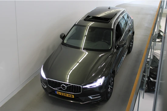 Volvo XC60 T5 254PK AWD Inscription | Panoramadak | Stoelverwarming | Camera | Elektr Stoelen + Memory | Apple CP