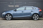 Volvo V40 Cross Country 2.0 T3 Nordic+ | Navigatie | Stoelverwarming | Trekhaak | Full-LED | 18"LMV | Climate Control | !!