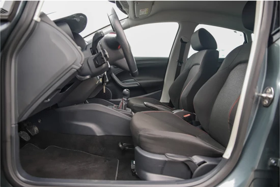 SEAT Ibiza 1.2 FR Dynamic | 17"inch | Cruise control | Climate control | PDC | Trekhaak