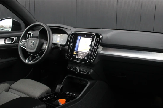 Volvo XC40 T4 Recharge Plus Dark | All Seazon | 19'' | Camera | Harman Kardon | Adaptieve cruise | Elec. stoelen