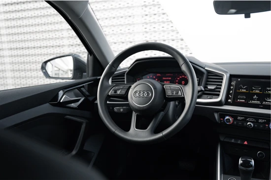 Audi A1 Sportback 25 TFSI | S-Tronic | Advanced edition | Comfort sleutel | LED koplampen | Sportstoelen