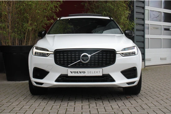 Volvo XC60 Recharge T6 AWD R-Design | Luchtvering | Schuifdak | 360 Camera | Adaptive Cruise | BLIS | 22" Velgen