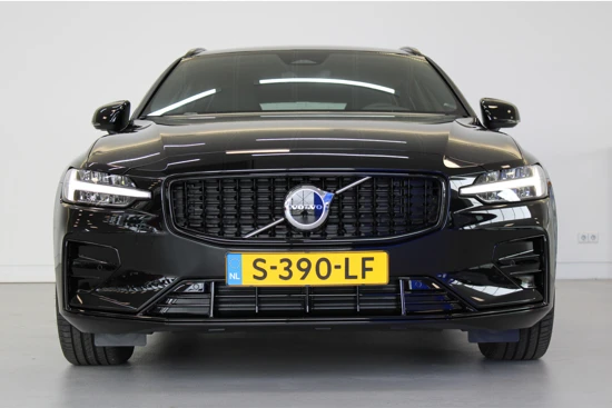 Volvo V60 B4 200PK Plus Dark | BLIS | Sportstoelen | Camera | Pilot Assist | Memory stoelen | Achterb verwarming