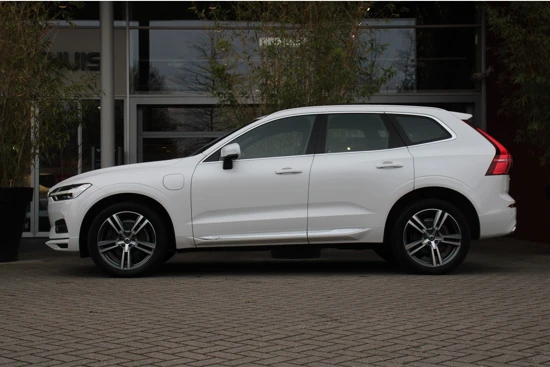 Volvo XC60 2.0 T8 Twin Engine AWD Inscription | Luchtvering | Trekhaak | 360° Camera | Schuifdak | Harman/Kardon | Memory stoelen | Adaptie